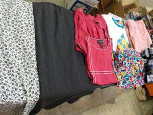 XL Bag Womens Clothing size XL...