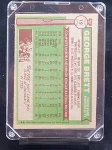 lot 45 image: 1976 George Brett 2nd Year Card # 19