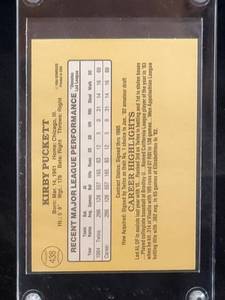 lot 31 image: 1985 Donruss Kirby Puckett Rookie Card # 438