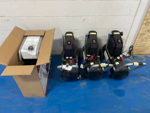 lot 64 image: Lot of 4 HUSKY 8-Gallon Air Compressors Not working