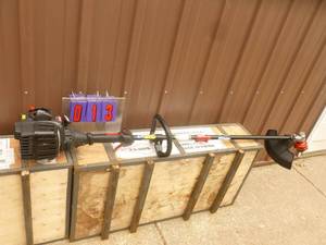 Craftsman 2 cycle Weed Trimmer. Lighlty used. Tested & works. As shown.