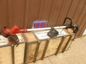 Craftsman 40 volt Weed trimmer with charger. No battery included. Unable to fully test. As shown.