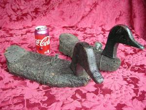 lot 23 image: 2 Vintage Cork Decoys