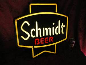 lot 53 image: Schmidt Beer Light-up Sign