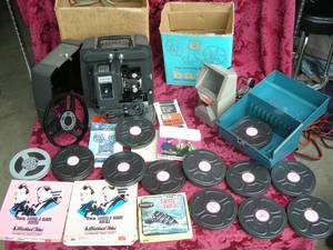 lot 62 image: Vintage Wards 8mm Self-Thread Projector Set