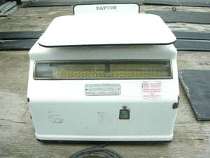 lot 44 image: Vintage DaytonHobart Scale