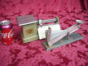 lot 85 image: Vintage Kitchen Scales