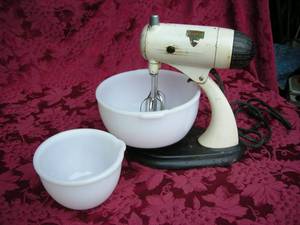 lot 89 image: Classic Sunbeam MixMaster Blender