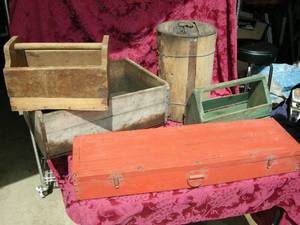 lot 98 image: Old Crates, Can