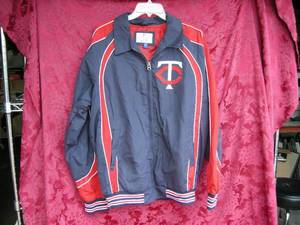 lot 110 image: MN Twins Windbreaker Jacket