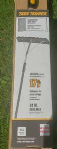 lot 7 image: Telescoping True Temper Snow Rake