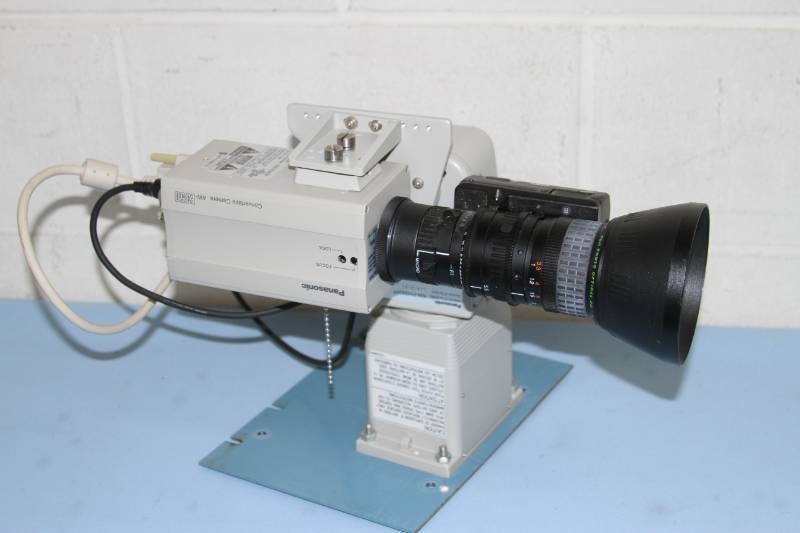 lot 18 image: Two (2) Panasonic Multi-Purpose 13-Inch CCD SecurityBroadcast Cameras w Lens & Pan & Tilt