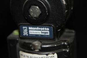 lot 9 image: Professional Video Camera  Photography Bogen Manfrotto Tripod with Mini Fluid Head