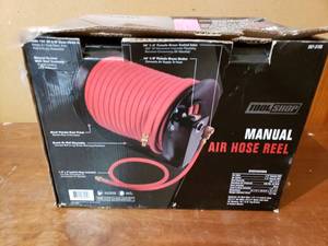lot 4 image: Tool Shop Manual Air Hose Reel Unused Open Box