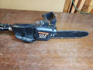 lot 73 image: Remington Pole Saw