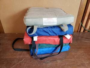 lot 83 image: 5 Buoyant Throw Life Preserver Cushions