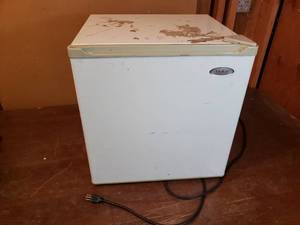 lot 99 image: Small Haier Refrigerator