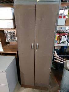 lot 113 image: Steel Cabinet