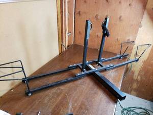 lot 125 image: Town & Country Hitch Mount Bicycle Carrier