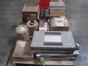 lot 312 image: WHOLESALE MIXED PALLET OF MISCELLANEOUS TILE