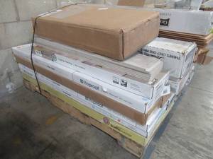 lot 132 image: WHOLESALE MIXED PALLET OF MISCELLANEOUS VINYL AND WOOD FLOORING