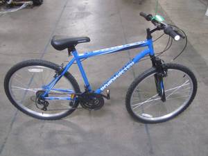 lot 17 image: Roadmaster Granite Peak Mens Mountain Bike 26-inch Wheels, Blue R4046WMNDS