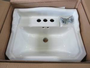 lot 862 image: Foremost F-1920-4W Series 1920 19.125 in. L Pedestal Sink Basin in White.