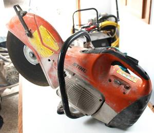 lot 5 image: Concrete Saw Stihl TS 420, Gasoline Operated Cutoff Tool