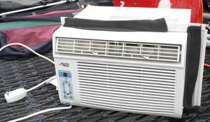 lot 24 image: Window Type Air Conditioner