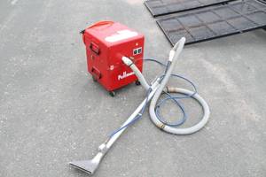 lot 12 image: Pullman Commercial Carpet Cleaner