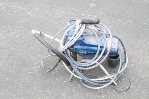lot 46 image: Ultimate Nova 395 Airless Paint Sprayer