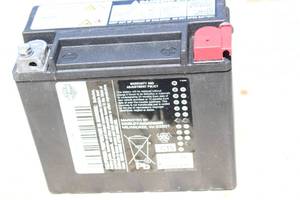 lot 84 image: Harley Davidson Battery  CCA 315