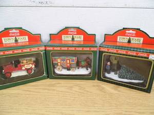 lot 6 image: Coke Town Square Accessories