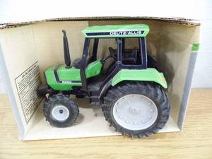 lot 21 image: Ertl Duetz-Allis 6260 Tractor