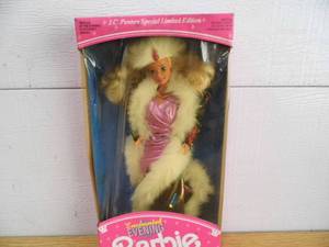 lot 44 image: Barbie Enchanted Evening
