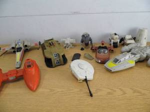 lot 52 image: Star Wars Toys
