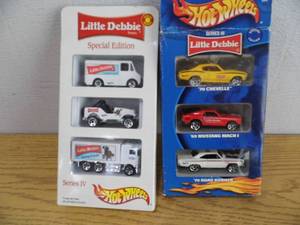 lot 58 image: HotWheels Little Debbie