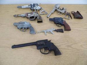 lot 61 image: Toy Guns
