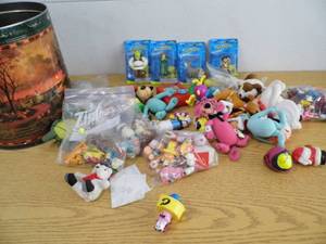 lot 66 image: Large Tin of Toys