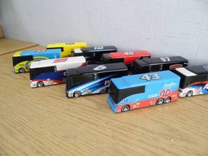 lot 76 image: Busses