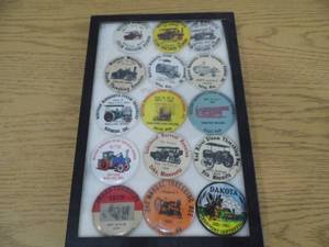 lot 87 image: Display of Collector Buttons