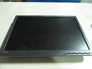 lot 81 image: Lenovo ThinkVision L197wA 19 1440x900 Widescreen LCD Monitor