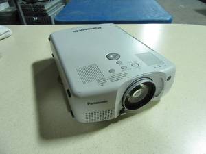 lot 105 image: Panasonic PT-L711XU LCD Projector