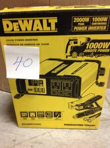 DEWALT 1000-Watt Power Inverter in good condition