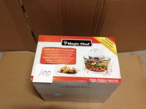 MAGIC CHEF 1300 W White Convection Countertop Oven with Built-In Timer by Magic Chef not used