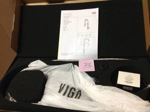 VIGO Edison Single-Handle Pull-Down Sprayer Kitchen Faucet with FloodSense Technology in Matte Black