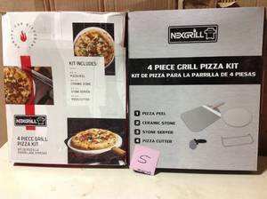 NEXTGRILL 4 Piece Grill Pizza Kit (2) MISSING