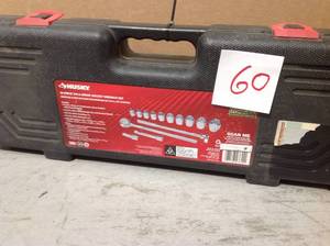 lot 60 image: Husky 34 in. Drive Ratchet and SAE Socket Set (14-Piece)  in good condition