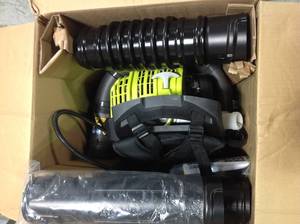 lot 115 image: RYOBI 175 MPH 760 CFM 38cc Gas Backpack Leaf Blower not used