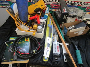 lot 706 image: MISC. AUTO SUPPLIESACCESSORIES